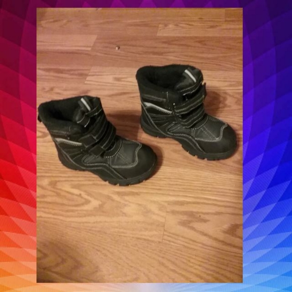 CHILDRENS PLACE BOOT SHOE - Picture 3 of 4